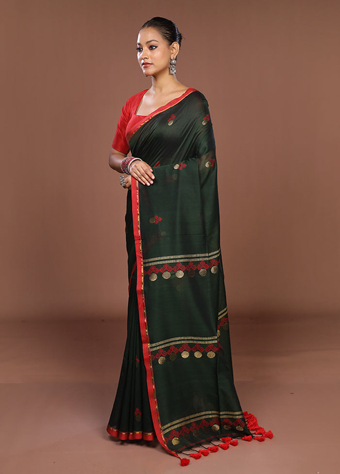 Green Matka Silk Saree With Blouse Piece