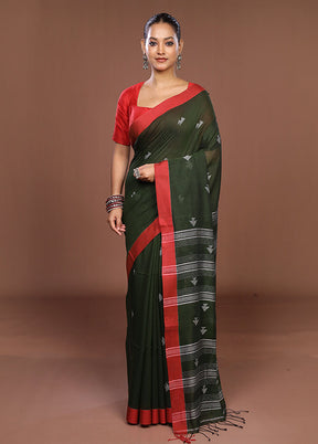 Green Matka Silk Saree With Blouse Piece