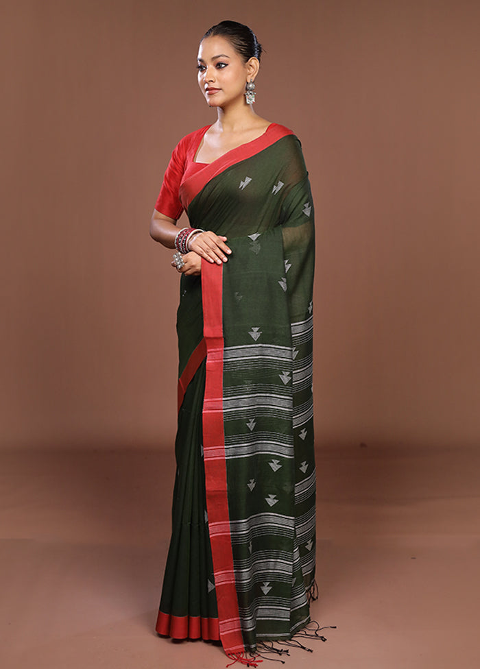 Green Matka Silk Saree With Blouse Piece