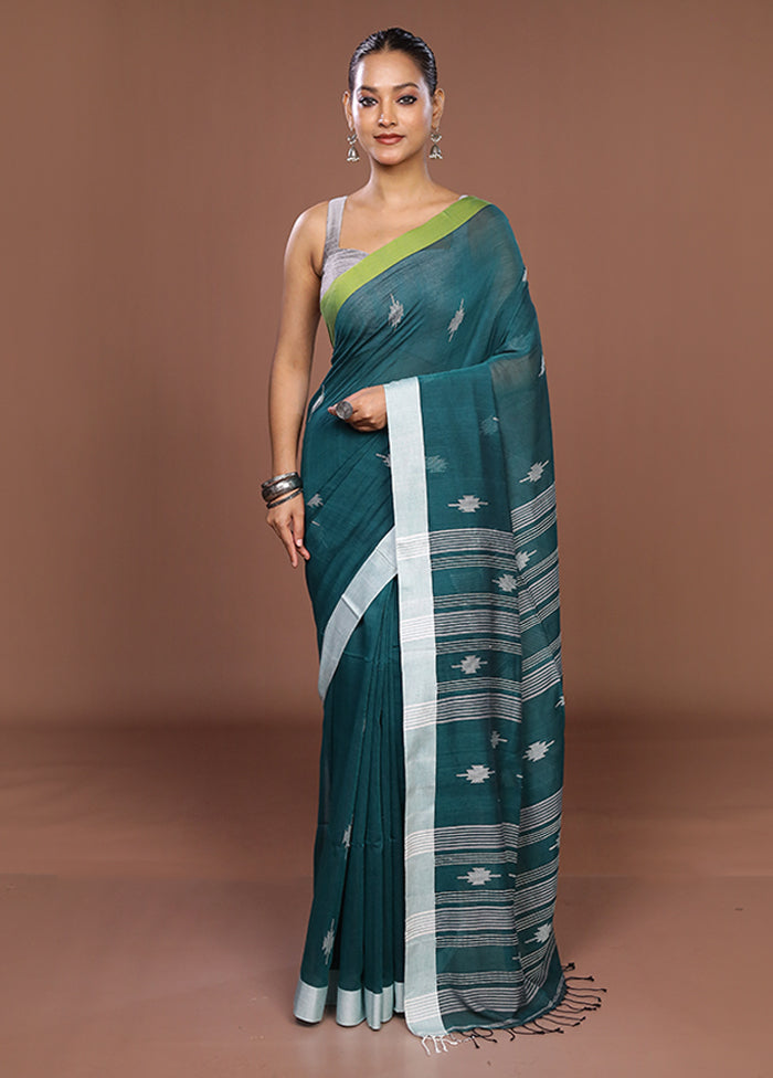 Green Matka Silk Saree With Blouse Piece