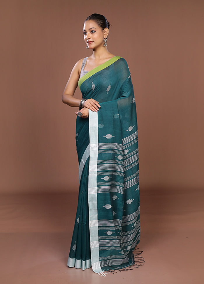 Green Matka Silk Saree With Blouse Piece