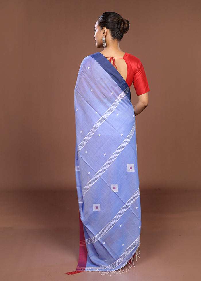 Blue Matka Silk Saree With Blouse Piece