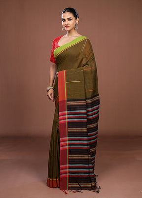 Green Matka Silk Saree With Blouse Piece