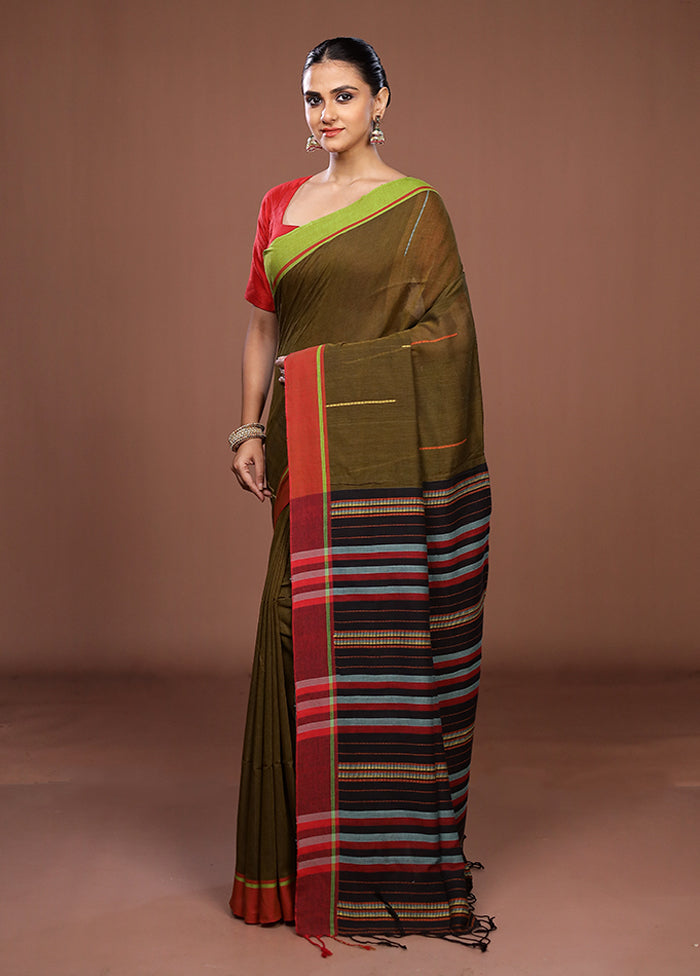 Green Matka Silk Saree With Blouse Piece