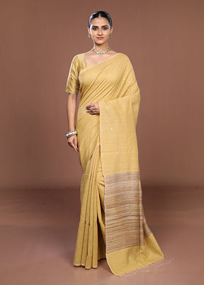 Cream Matka Silk Saree With Blouse Piece