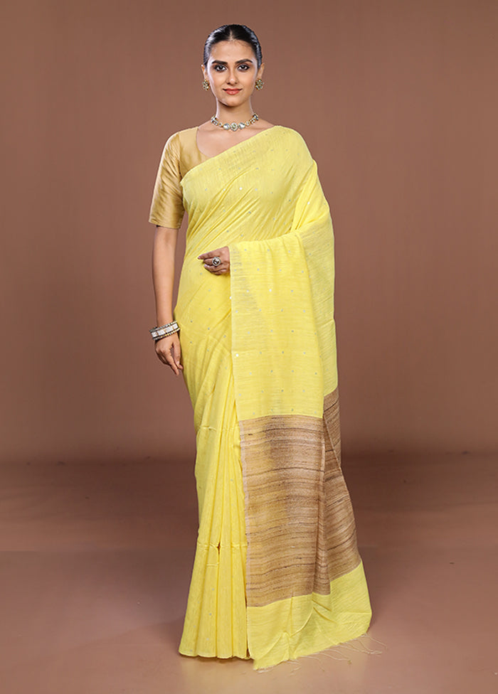 Yellow Matka Silk Saree With Blouse Piece
