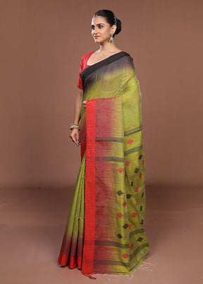 Green Matka Silk Saree With Blouse Piece