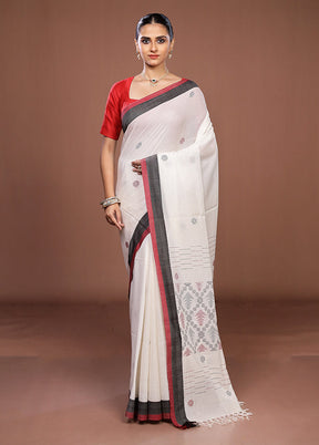 White Matka Silk Saree With Blouse Piece