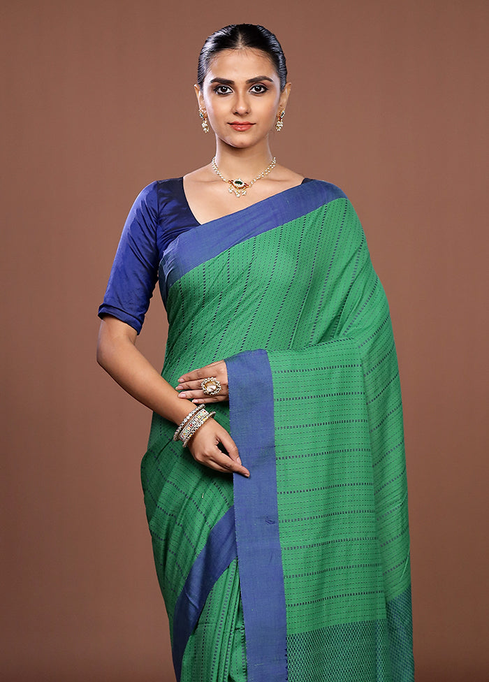 Blue Matka Silk Saree With Blouse Piece