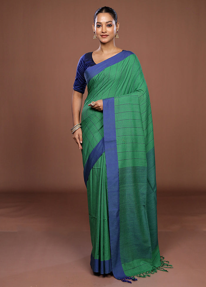 Blue Matka Silk Saree With Blouse Piece