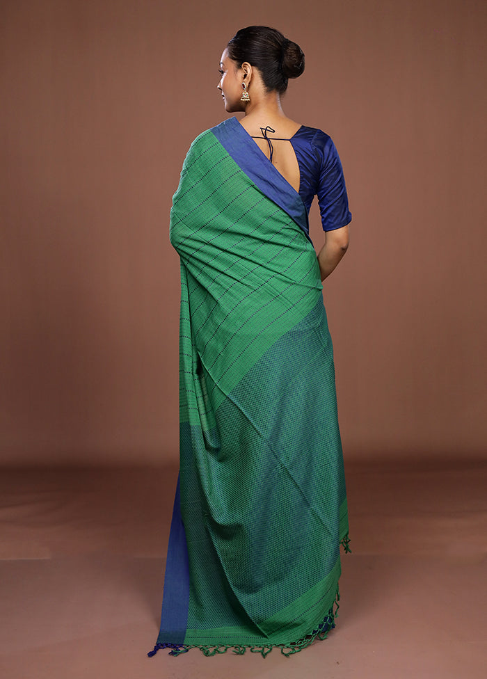 Blue Matka Silk Saree With Blouse Piece