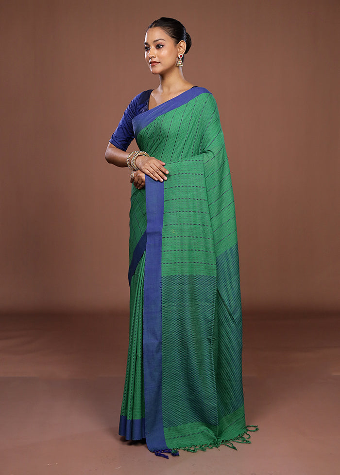 Blue Matka Silk Saree With Blouse Piece