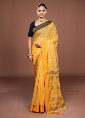 Yellow Matka Silk Saree With Blouse Piece