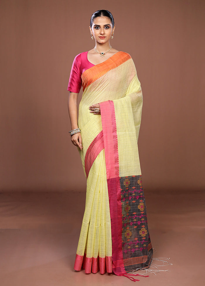 Green Matka Silk Saree With Blouse Piece