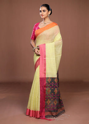 Green Matka Silk Saree With Blouse Piece