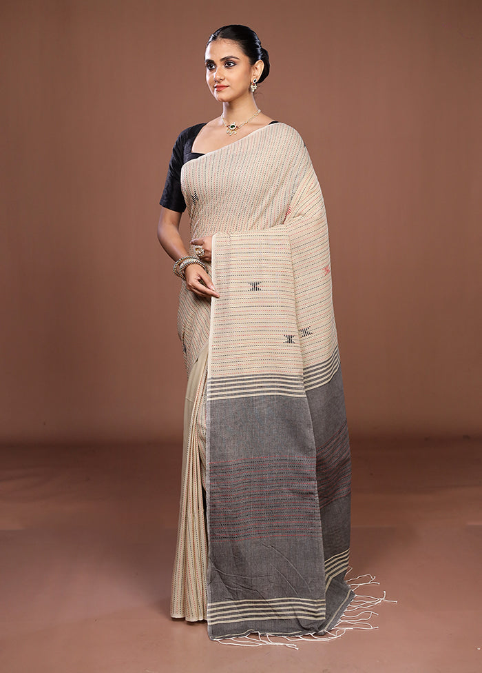 Cream Matka Silk Saree With Blouse Piece