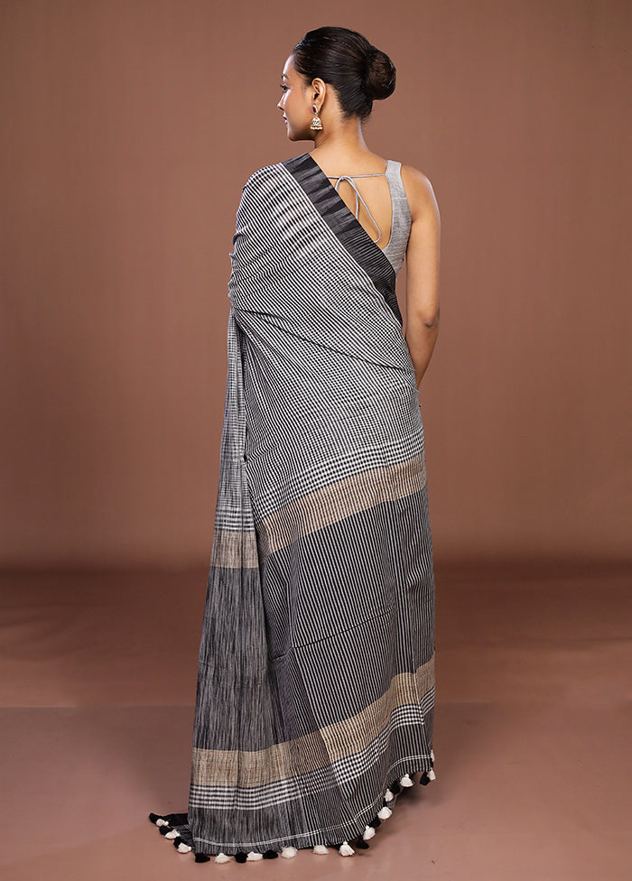 Black Matka Silk Saree With Blouse Piece