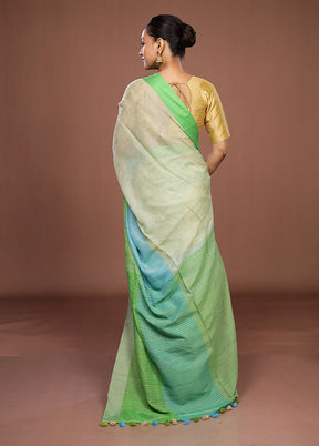 Green Matka Silk Saree With Blouse Piece