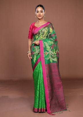 Green Handloom Matka Pure Silk Saree With Blouse Piece