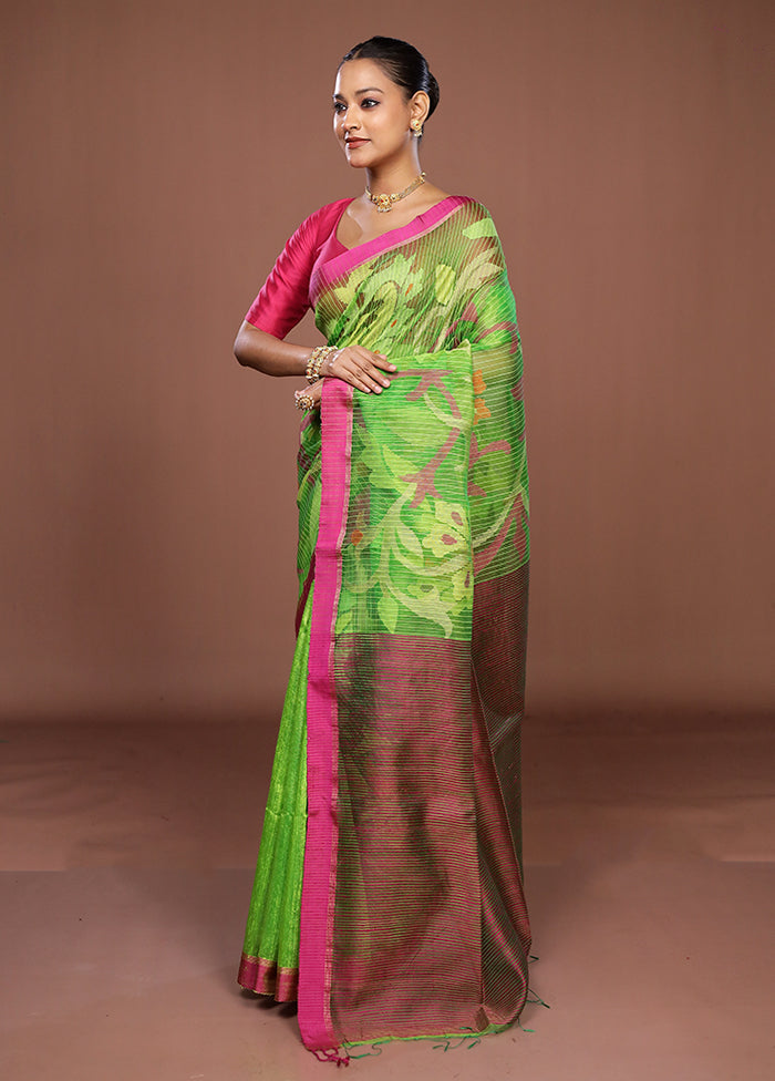 Green Handloom Matka Pure Silk Saree With Blouse Piece