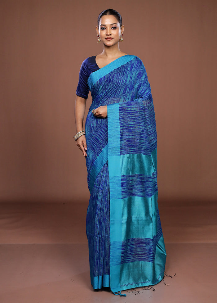 Blue Matka Silk Saree With Blouse Piece