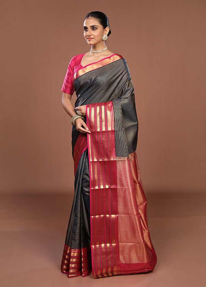 Black Handloom Kanjivaram Pure Silk Saree With Blouse Piece