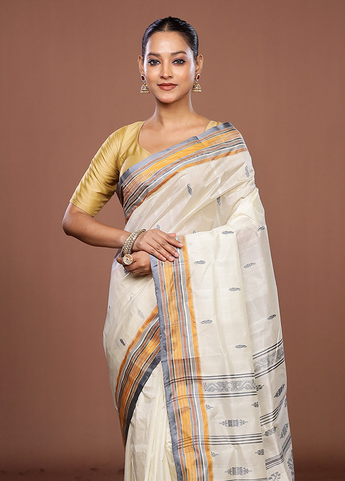 White Garad Silk Saree Without Blouse Piece