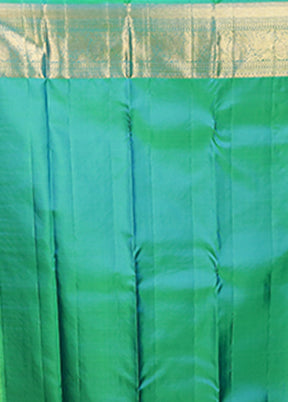 Green Handloom Kanchipuram Pure Silk Saree With Blouse Piece