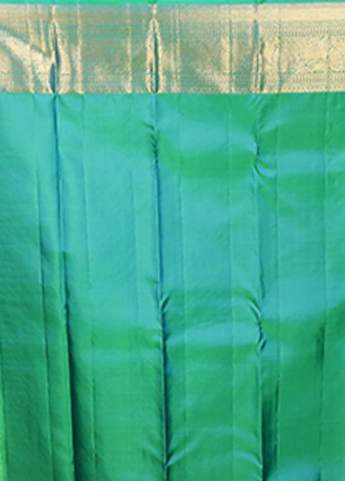 Green Handloom Kanchipuram Pure Silk Saree With Blouse Piece