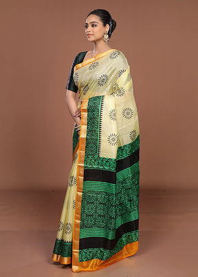 Cream Printed Pure Silk Saree Without Blouse Piece