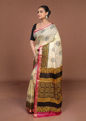 Cream Printed Pure Silk Saree Without Blouse Piece