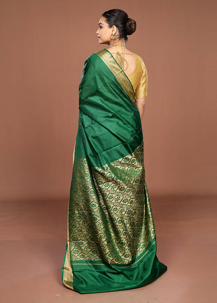Green Printed Pure Silk Saree Without Blouse Piece