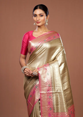 Gold Handloom Kanjivaram Pure Silk Saree With Blouse Piece