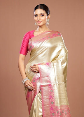 Gold Handloom Kanjivaram Pure Silk Saree With Blouse Piece