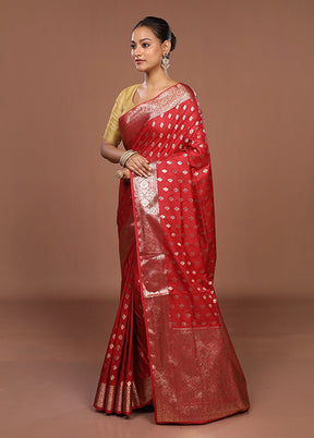 Red Uppada Silk Saree With Blouse Piece