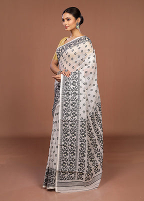 White Jamdani Cotton Saree Without Blouse Piece