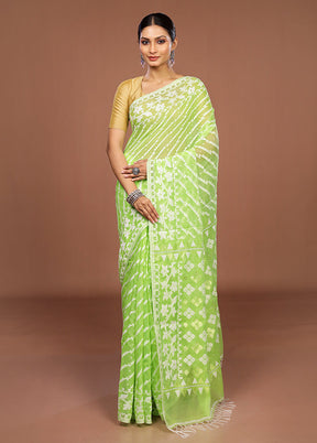 Green Matka Silk Saree With Blouse Piece