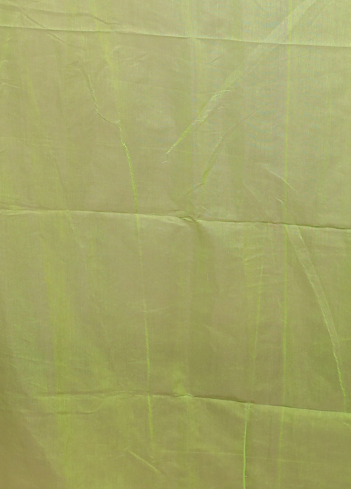 Green Matka Silk Saree With Blouse Piece