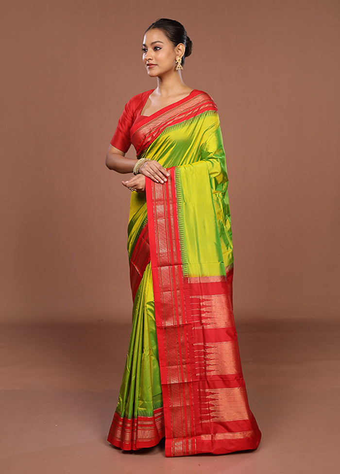 Green Handloom Kanjivaram Pure Silk Saree With Blouse Piece