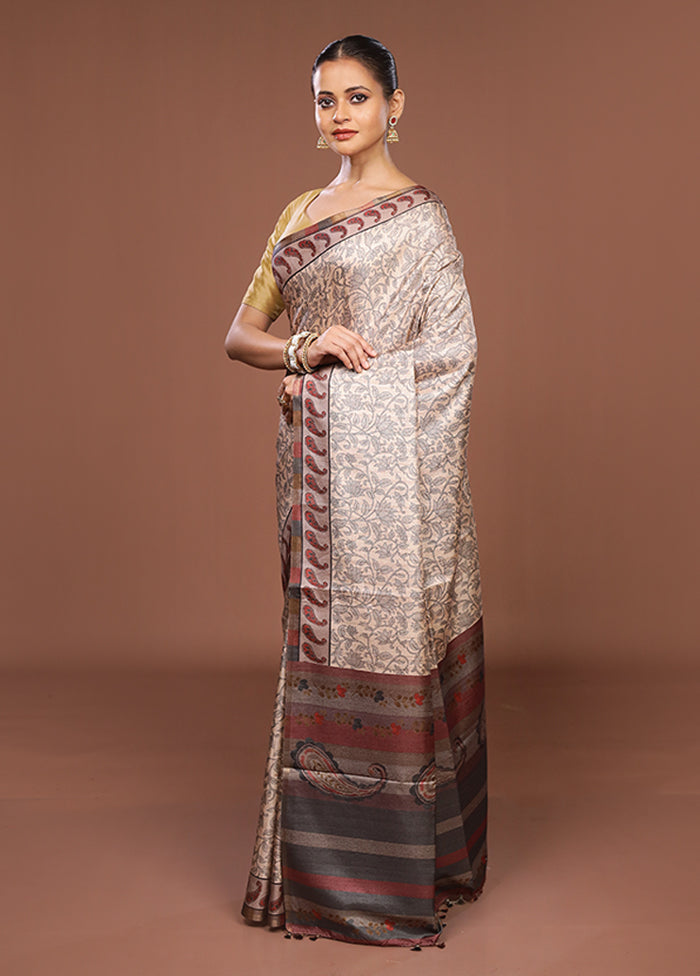 Cream Tussar Silk Saree With Blouse Piece