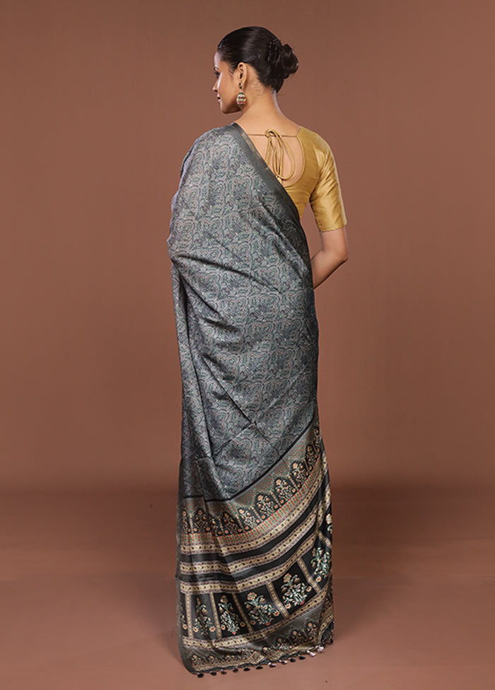 Grey Tussar Silk Saree With Blouse Piece