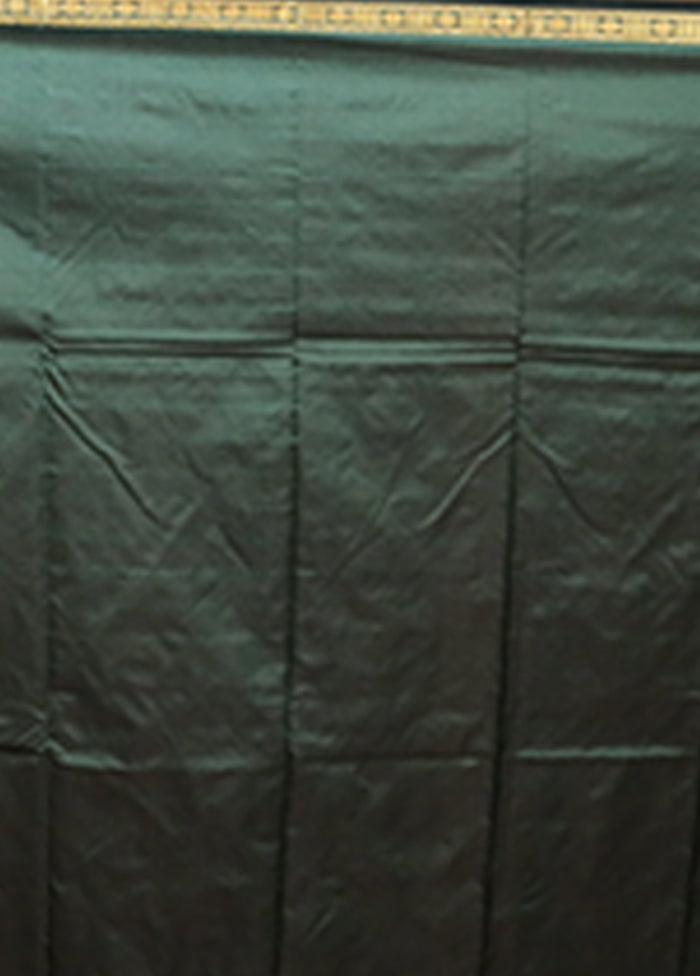 Green Kanjivaram Silk Saree With Blouse Piece