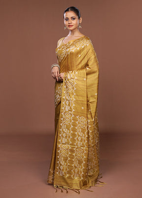 Yellow Tussar Silk Saree With Blouse Piece