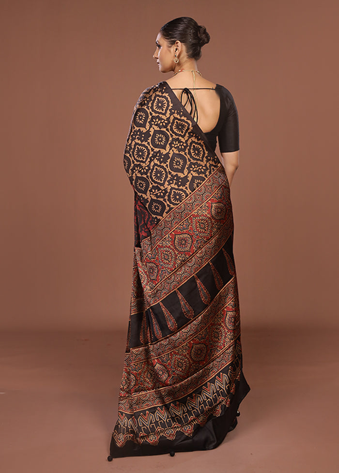 Black Printed Silk Saree Without Blouse Piece