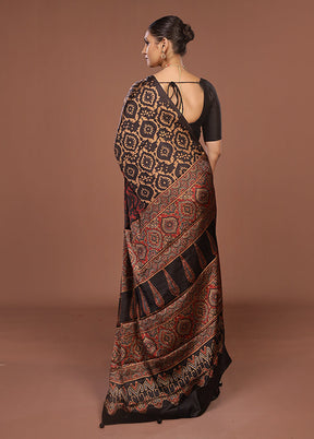 Black Printed Silk Saree Without Blouse Piece