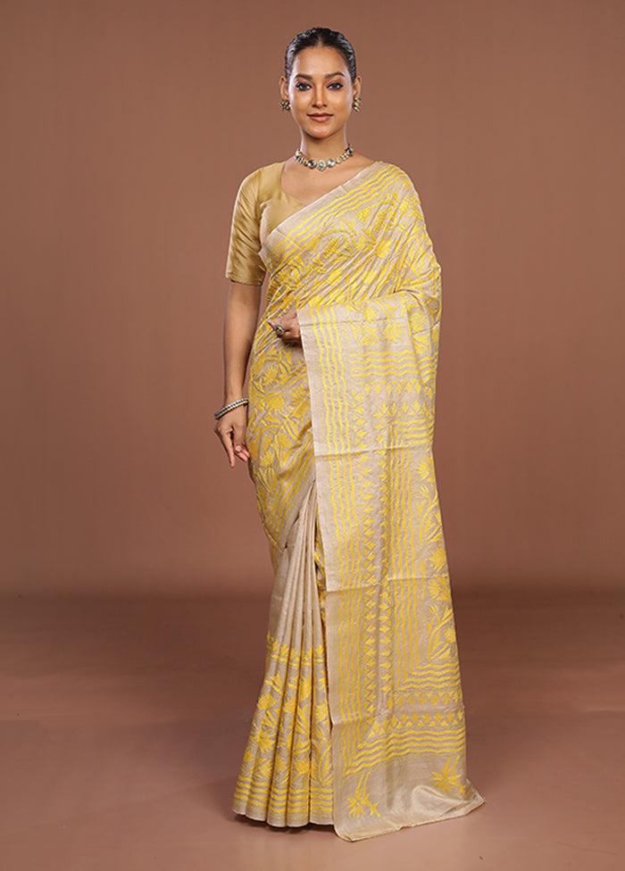 Cream Handloom Kantha Stitch Pure Silk Saree With Blouse Piece