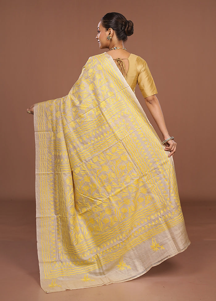 Cream Handloom Kantha Stitch Pure Silk Saree With Blouse Piece