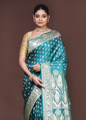 Green Handloom Banarasi Pure Silk Saree With Blouse Piece