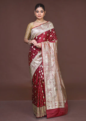 Maroon Handloom Banarasi Pure Silk Saree With Blouse Piece