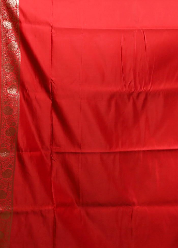 Red Banarasi Silk Saree With Blouse Piece